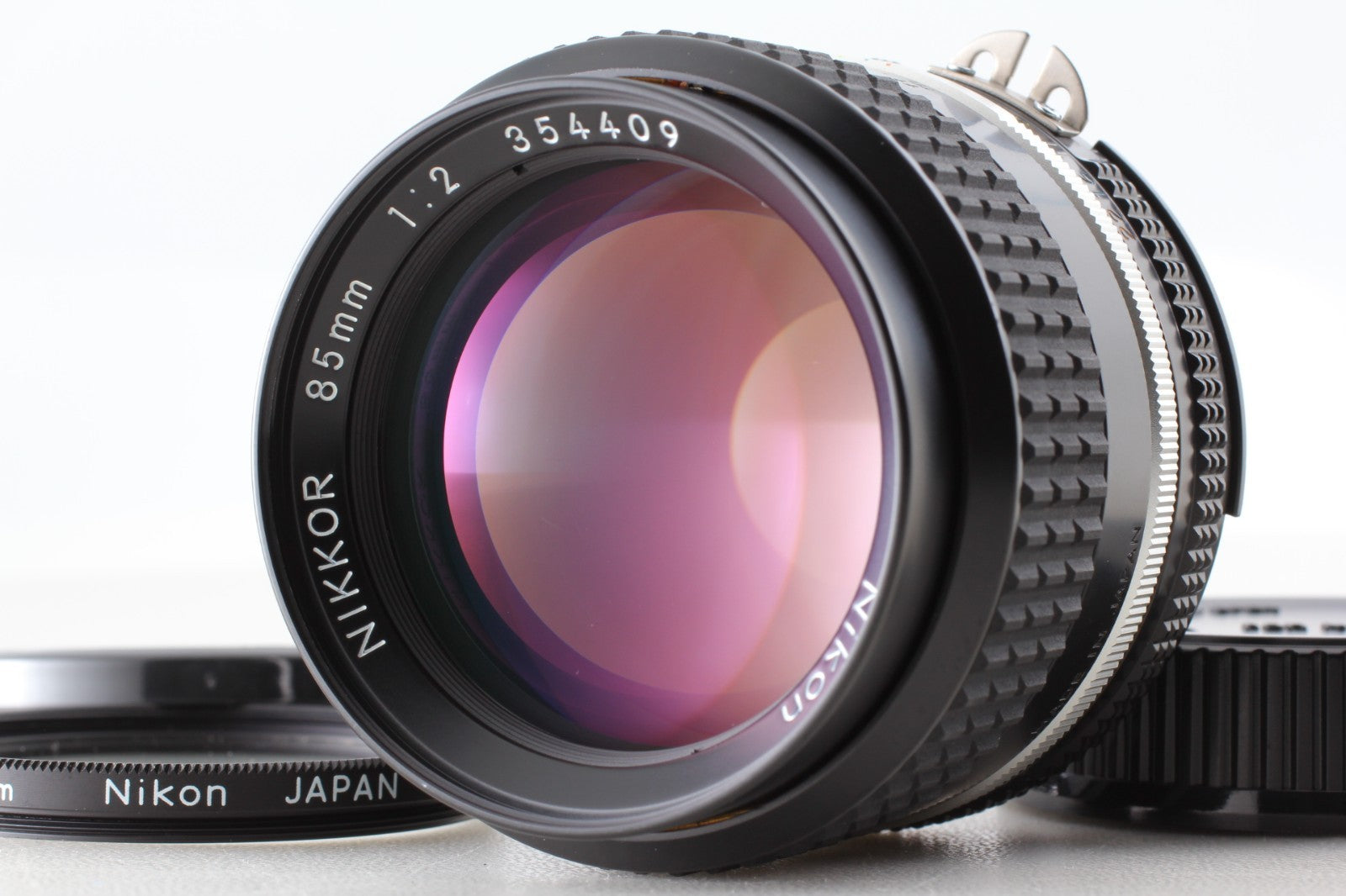 "UNUSED" Nikon Ai-s Nikkor 85mm f/2 Portrait Lens for FM2 F3 From JAPAN #5126